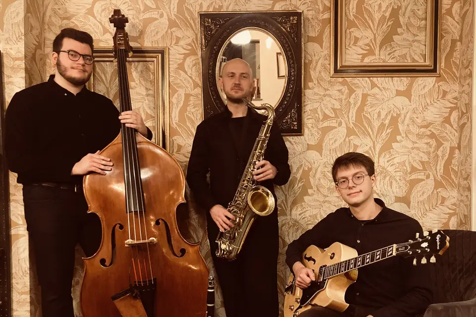 Blue Train Trio — photo 7