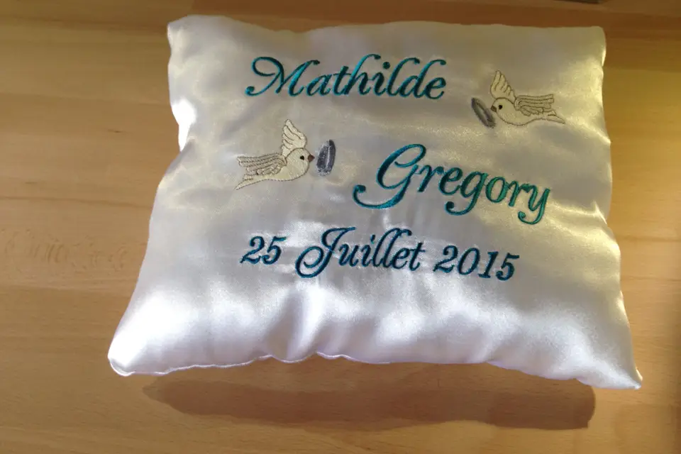 Caro Broderie — photo 1