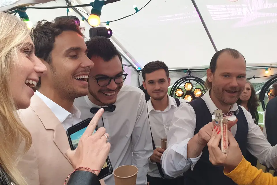 Anthony James Magicien Illusionniste — photo 1