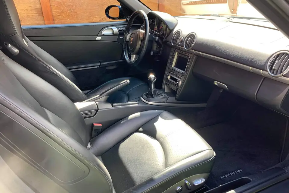 Prestige Car — photo 7