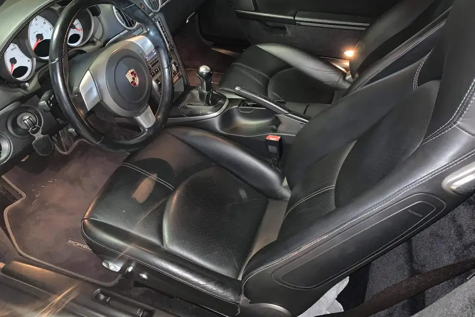 Prestige Car — photo 6