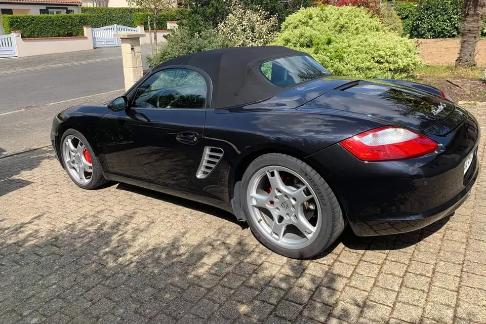 Prestige Car — photo 2