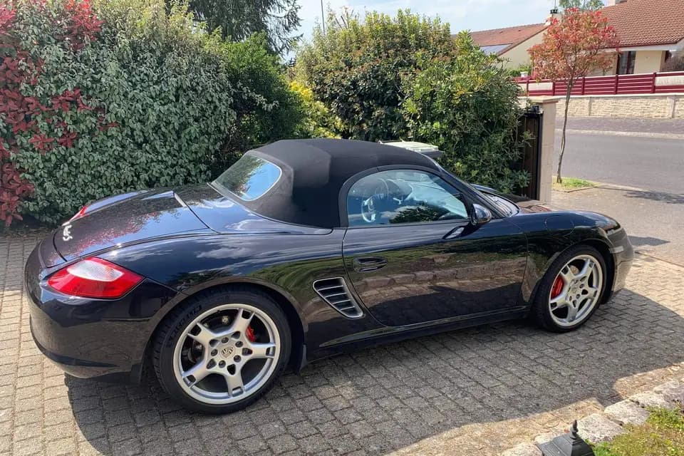 Prestige Car — photo 4