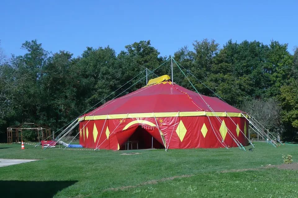 Planche de Cirque — photo 1