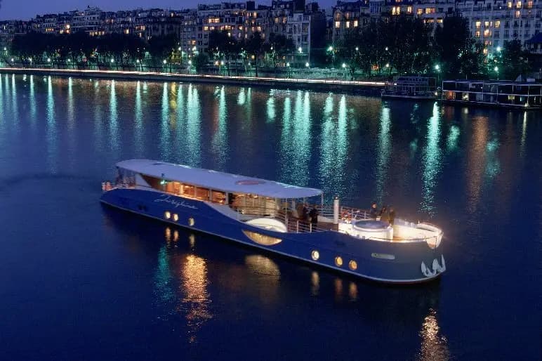 Le Yacht Joséphine — photo 1