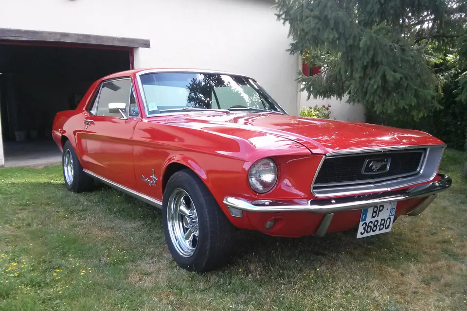 Location Ford Mustang — photo 2