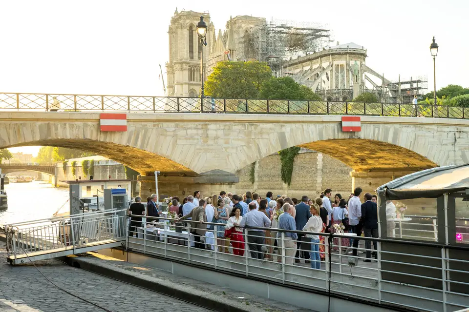 La péniche sur Seine — photo 1