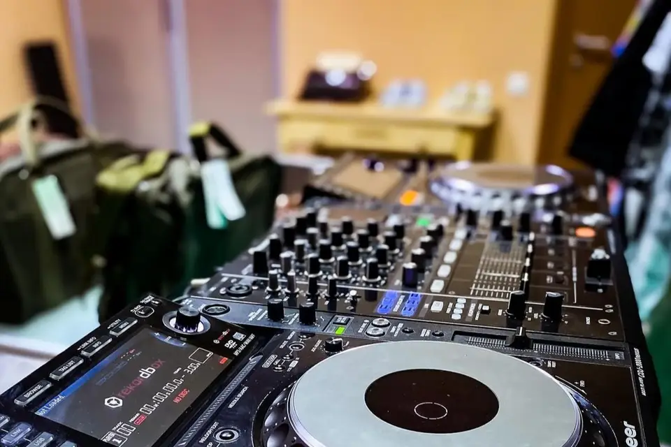 Instantglmusic — photo 3