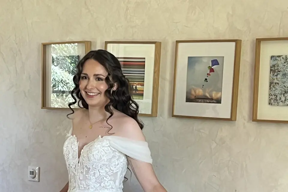 Arielle Kuhnt Artistry — photo 1