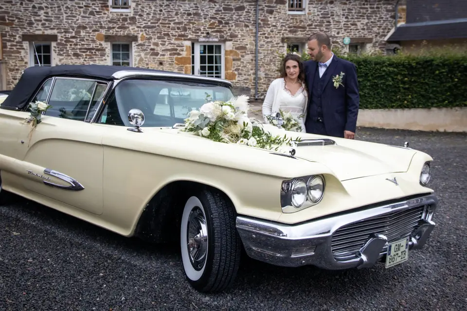 Americaine Car T-Bird Location — photo 8