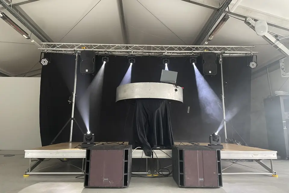 La Camioneta — photo 1