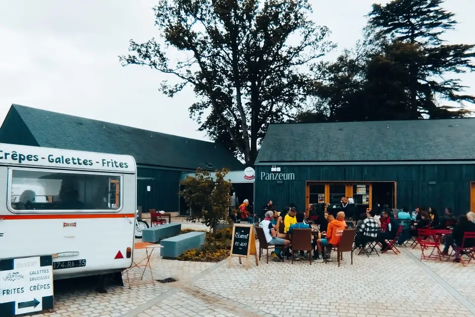 La Vadrouille — photo 1