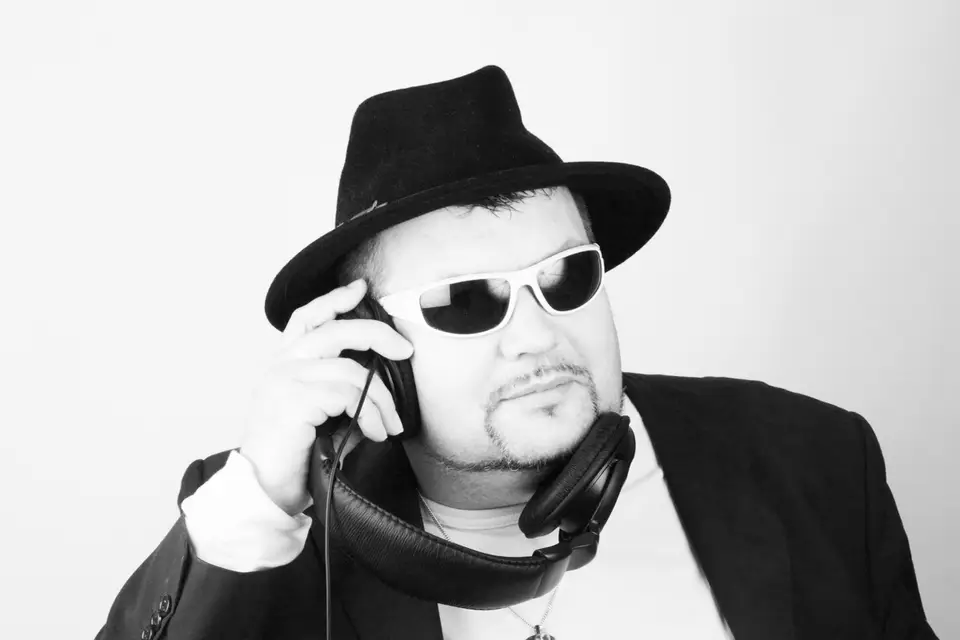 DJ Barry Love — photo 1