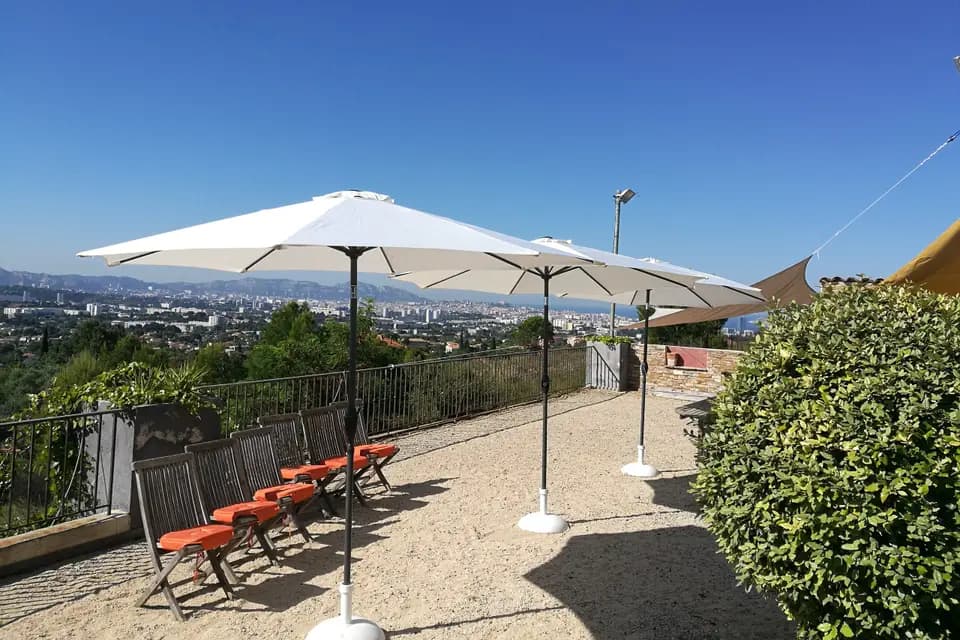 Erick Location — photo 1