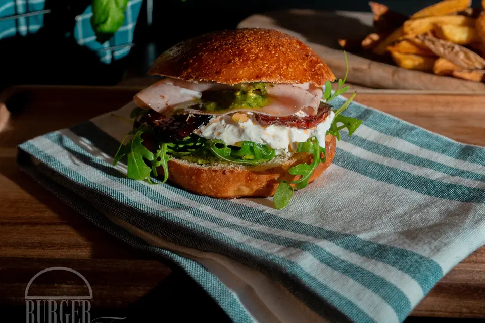 Burger Fino — photo 4