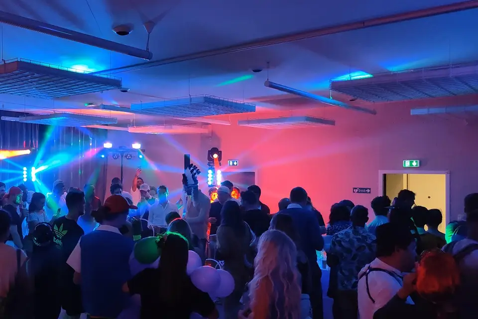 Quatre Cent Quarante — photo 4