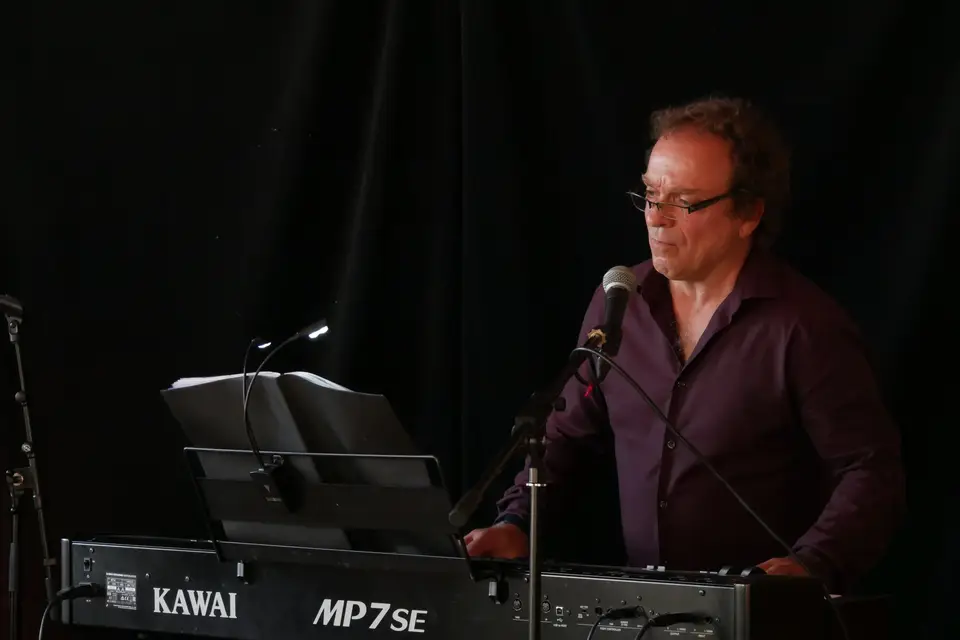 Hiatus Duo — photo 3