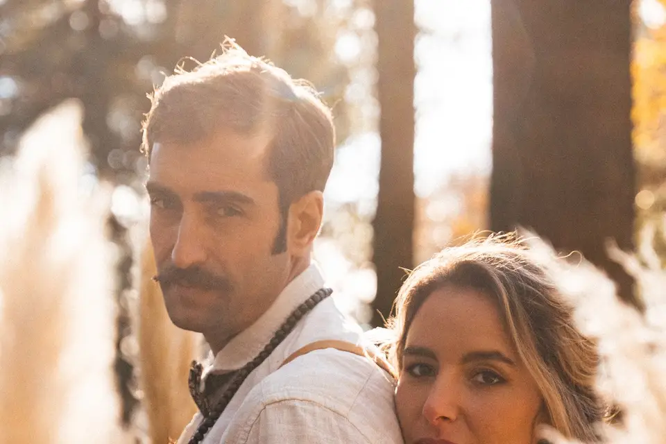 Camille Alonso — photo 1