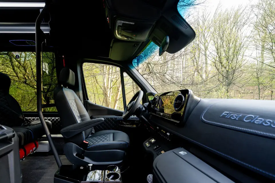 First Class Company — photo 3