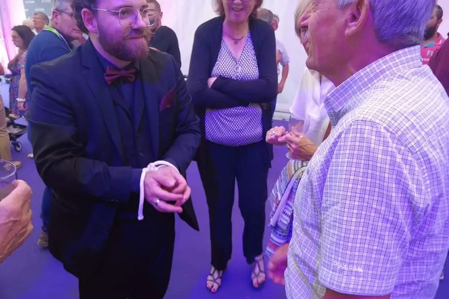 Léon Foby - Magicien, mentaliste  et hypnotiseur — photo 5