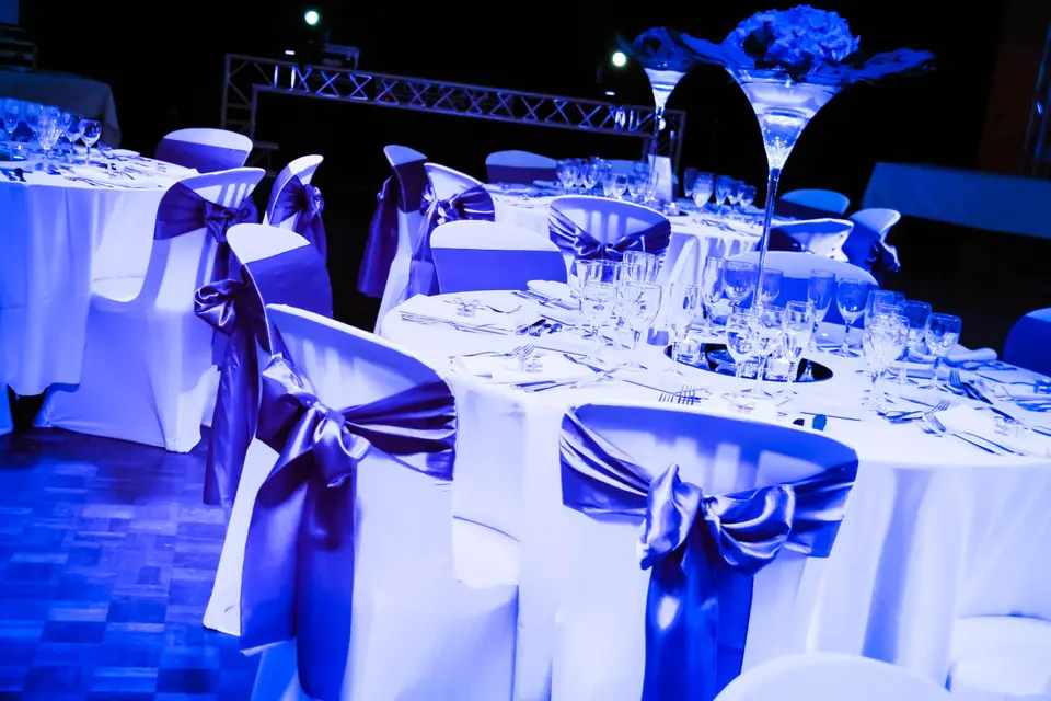 A la table des mariés — photo 1