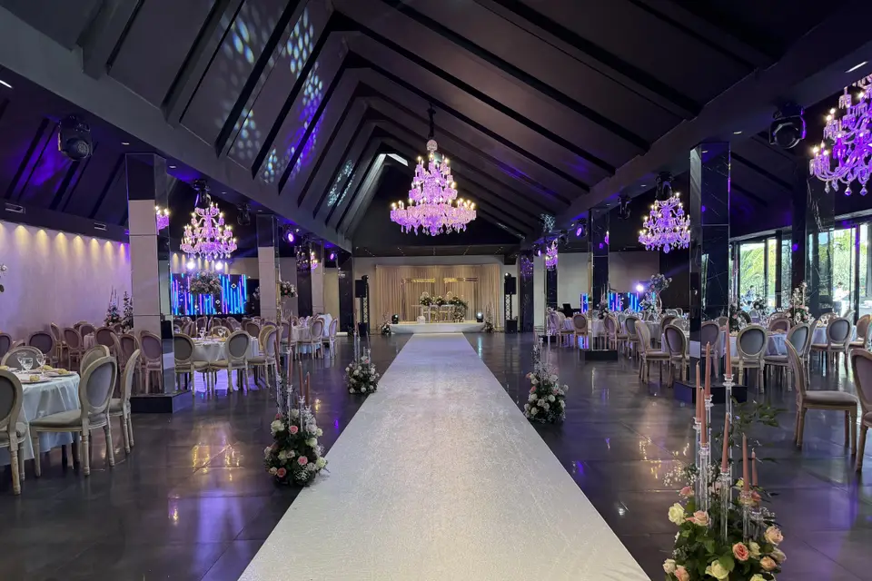 Ritz Plazza — photo 1