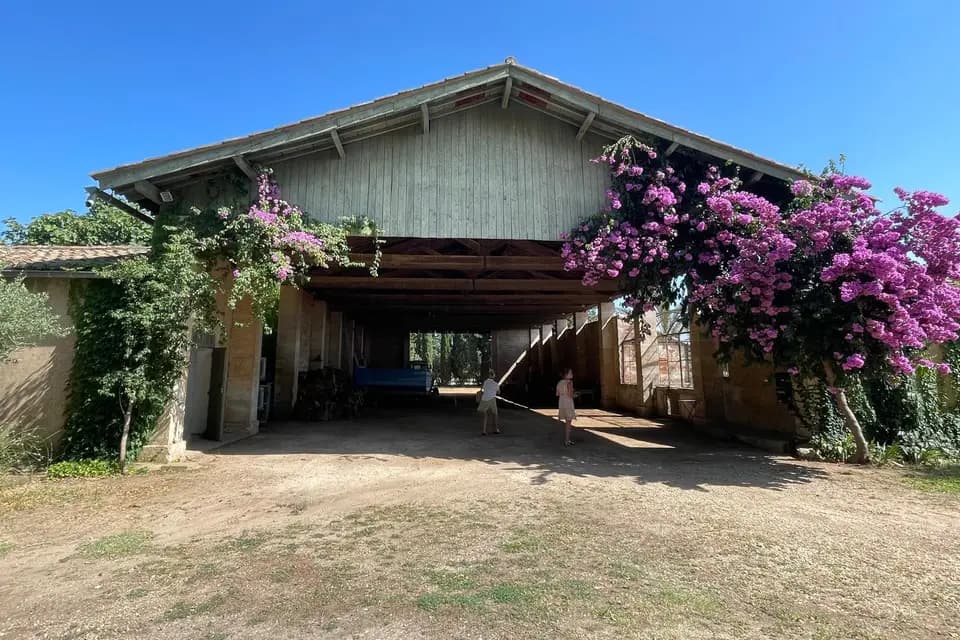 Domaine de Montroche — photo 1