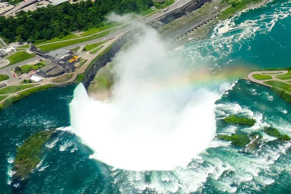 Vos Voyages by Naura — photo 3