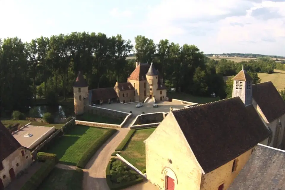 Chateau d’Anizy — photo 7