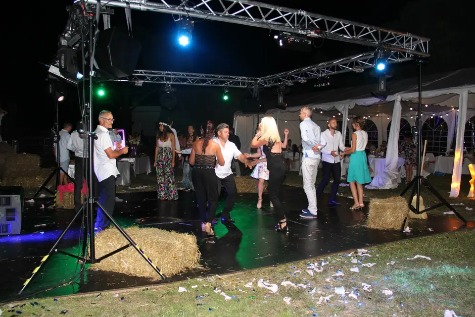 Laura Martinez — photo 3