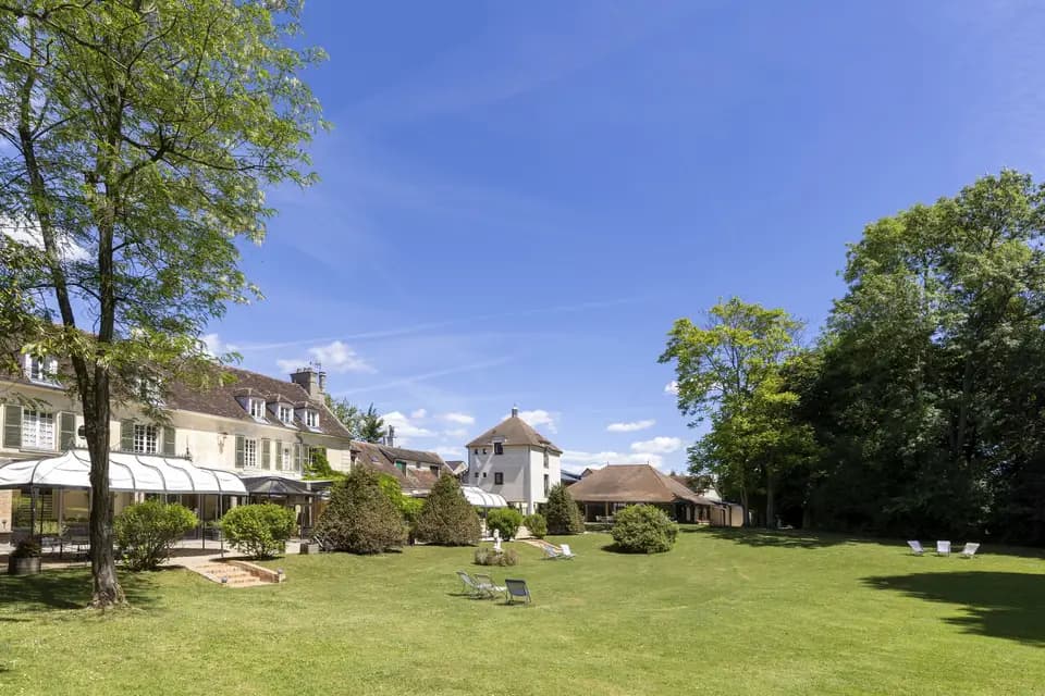 Les Demeures de Varennes - BW Signature Collection 4*