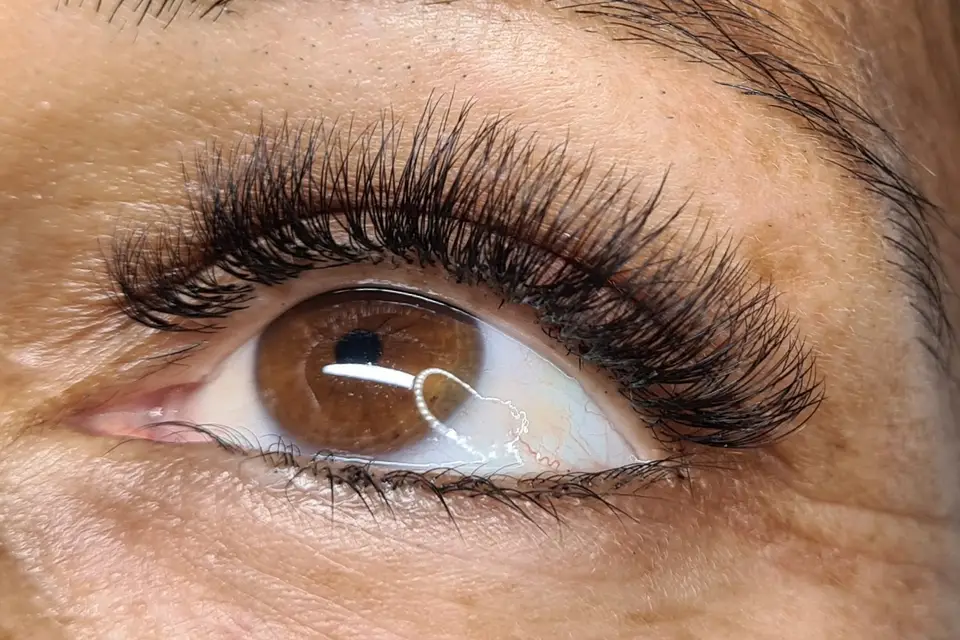 Extensions de Cils Sandrine Rossi — photo 1