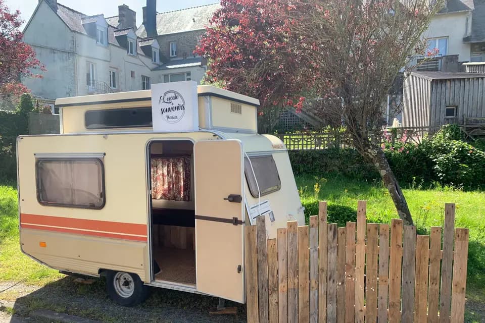 L'Escale à Souvenirs — photo 6