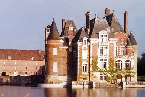 Château de la Bussière — photo 1