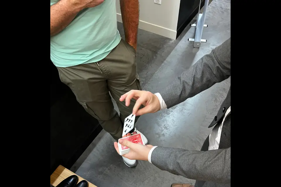 Hugo Illusions — photo 1