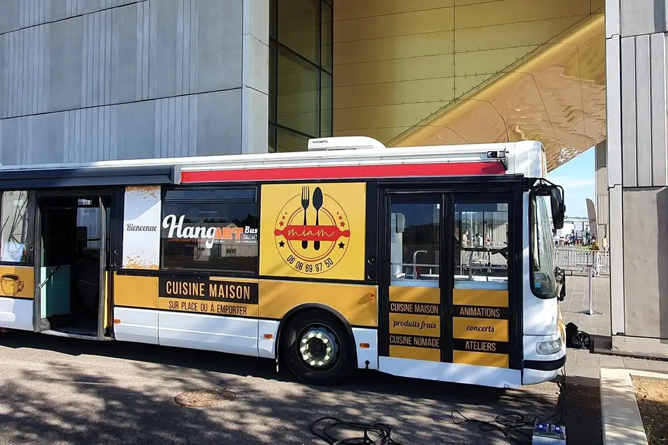 Hang'Art Bus — photo 1
