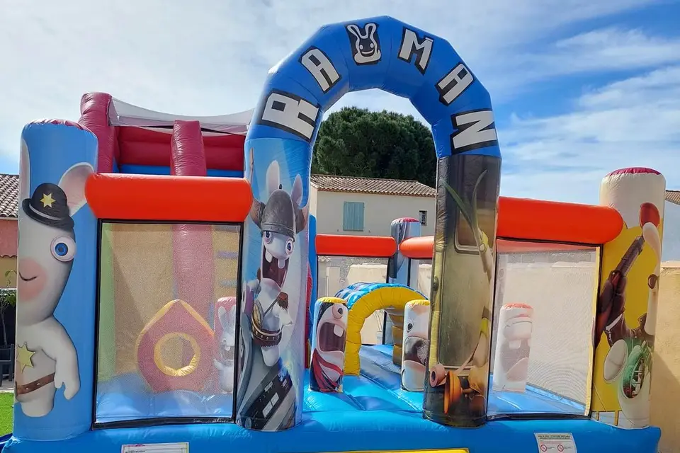 Lois Revest — photo 3