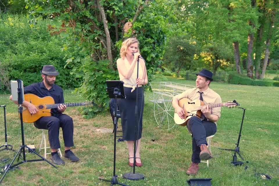 Velvet Swing — photo 3