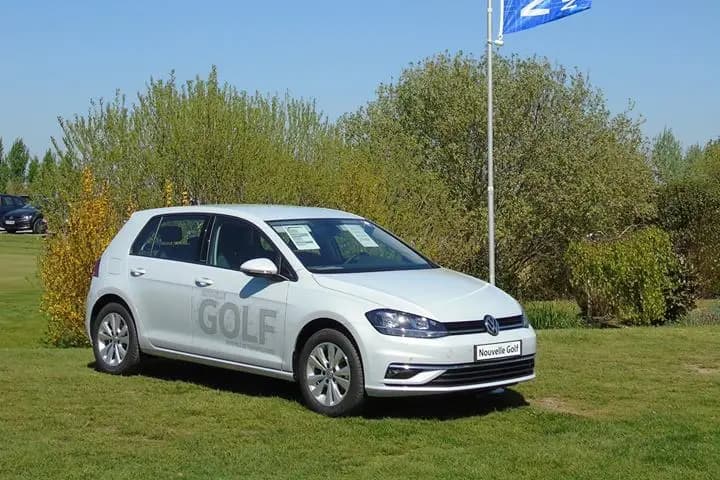 Volkswagen Rent — photo 1