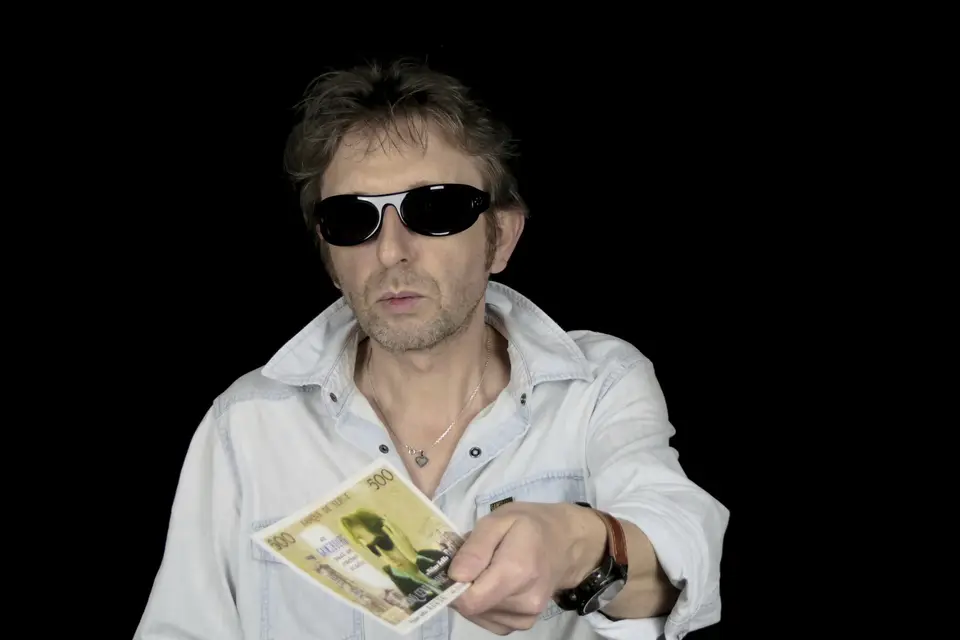 Un Gainsbourg Peut en Cacher un Autre — photo 5