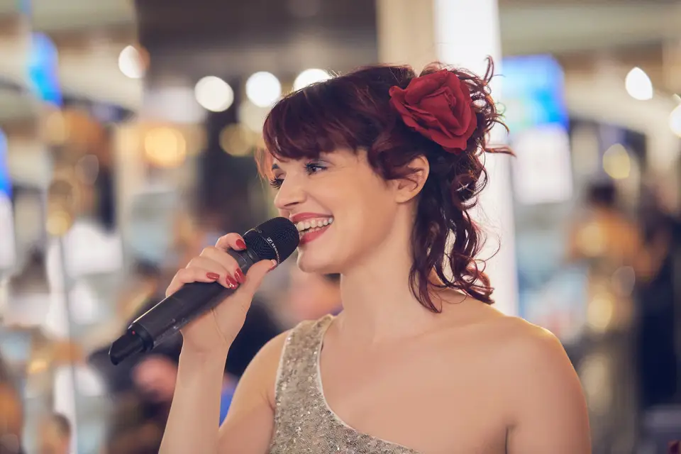 Bérangère Riggi Chanteuse — photo 4