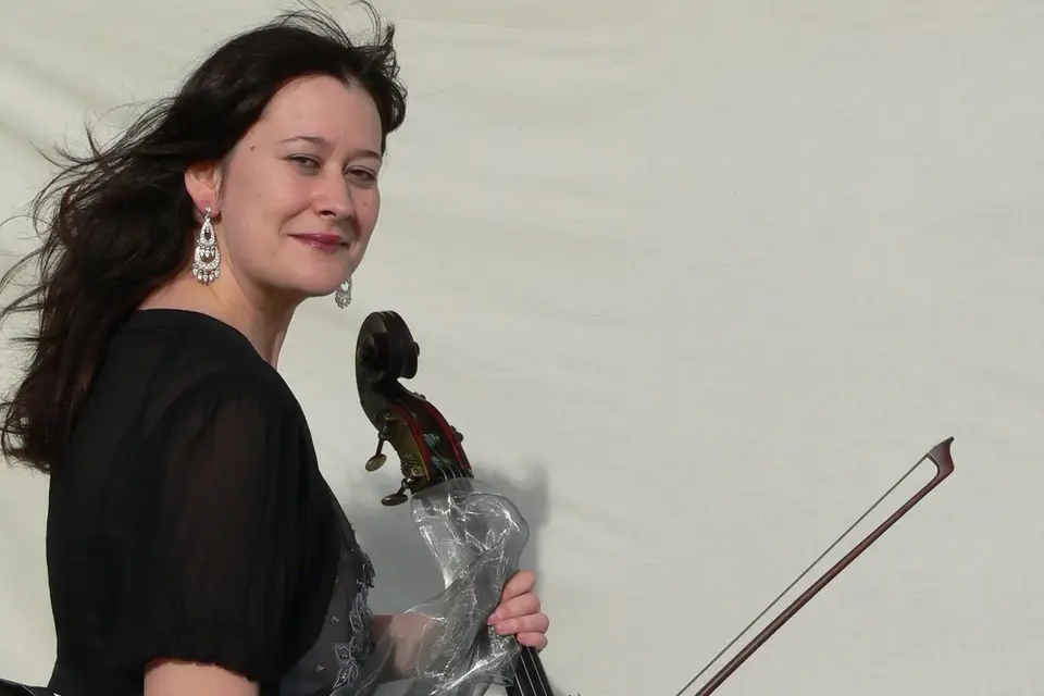 Samantha Bramley — photo 1