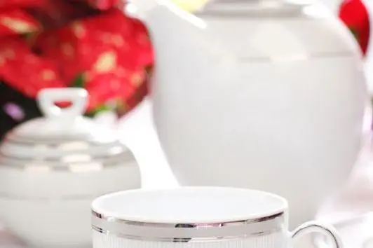 Tasse et Assiette — photo 1