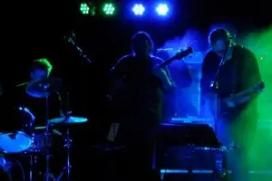 Caged-Live — photo 5