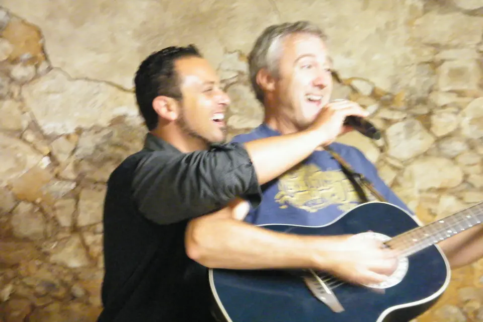 Caged-Live — photo 2