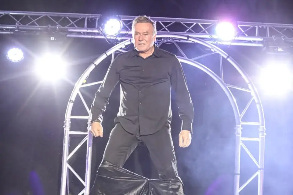 Mickael Ross — photo 1