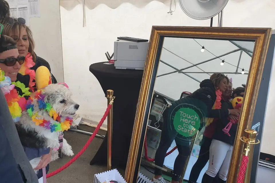 EvoMotion - Miroir Photobooth — photo 1