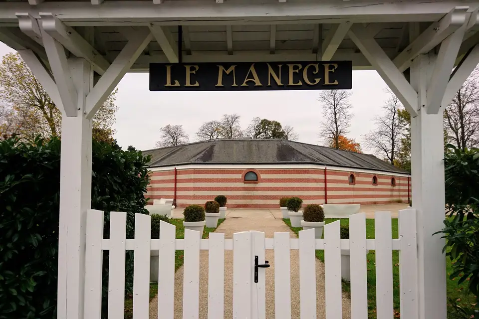 Paris Country Club - Manège de Saint-Cloud — photo 1