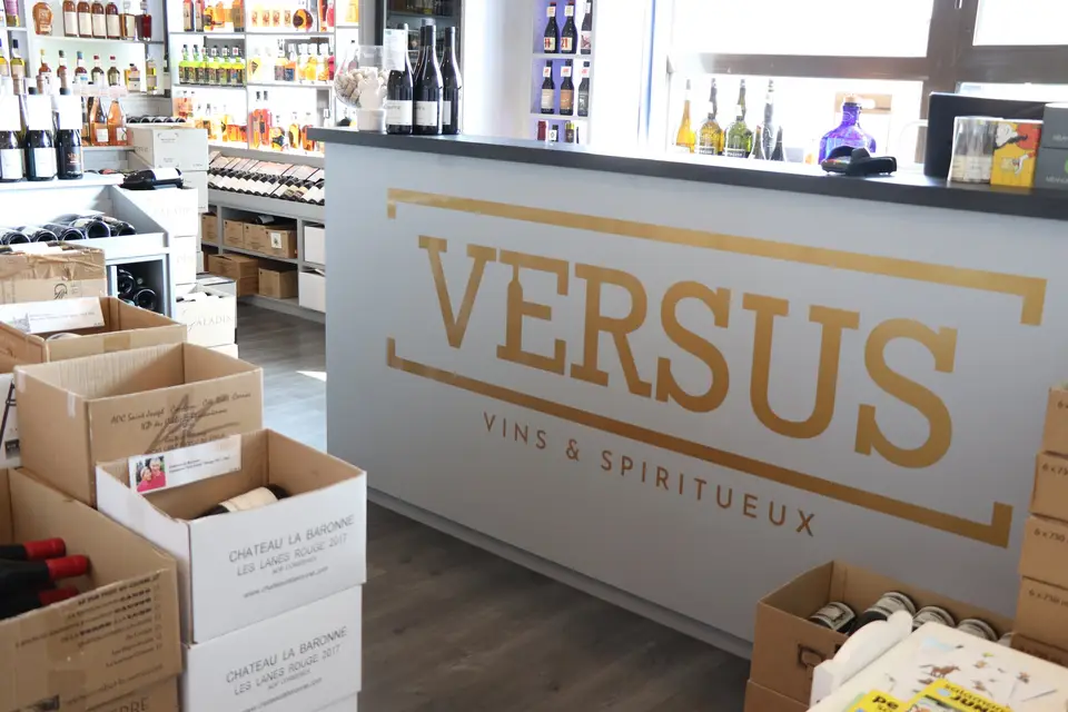 Versus Vins & Spiritueux — photo 5