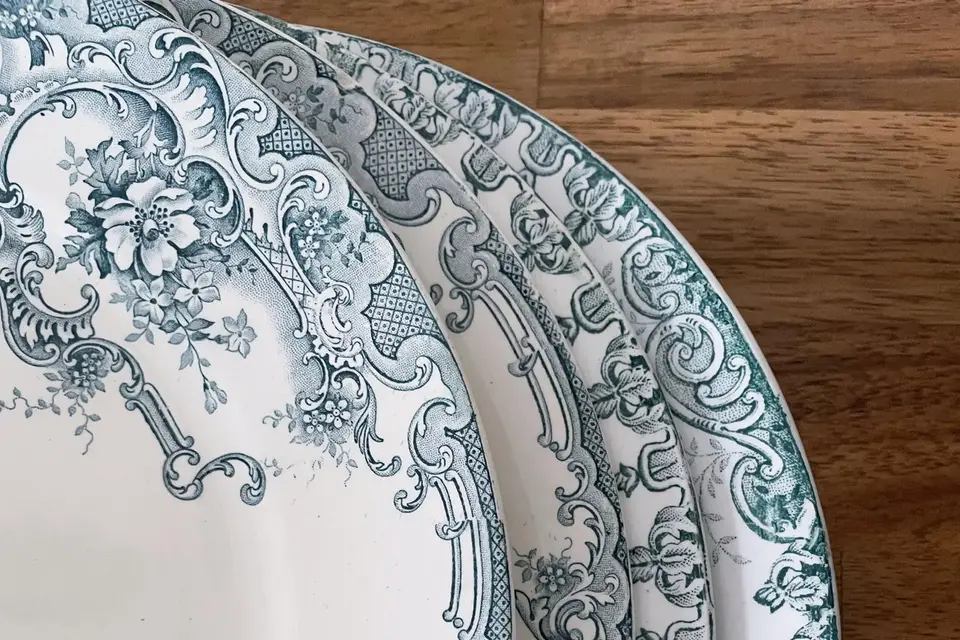 La Vaisselle d'Antan de Marie-Hélène